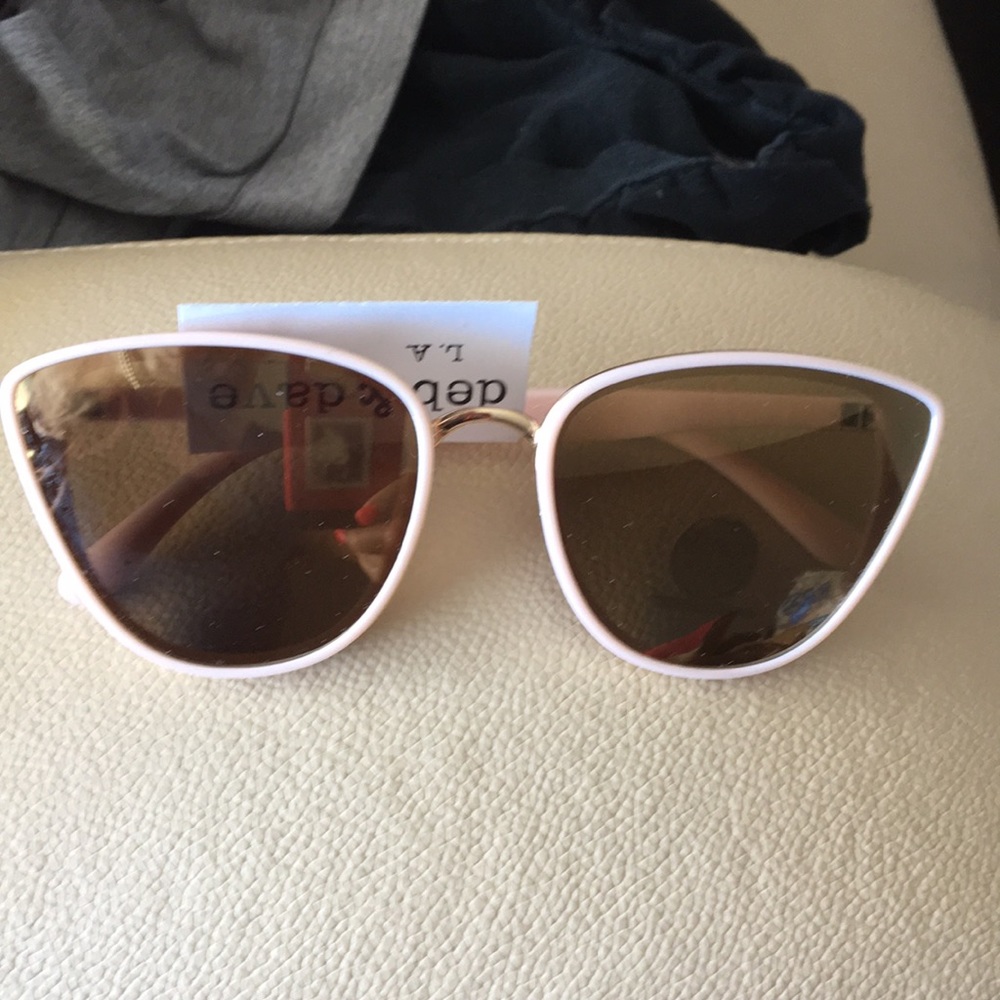 New Deb & Dave Blush Pink & Gold Cat's Sunglasses